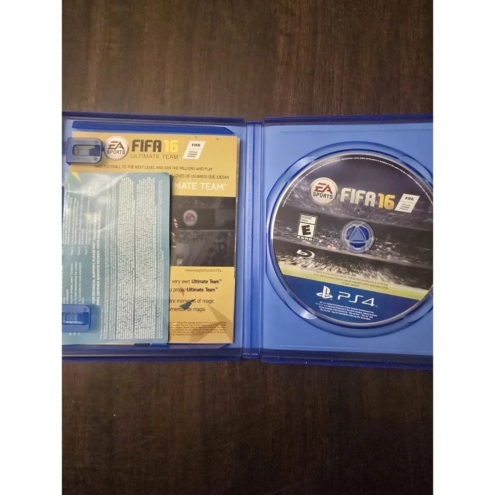 PS4 EA Sports Fifa 16 Deluxe Edition